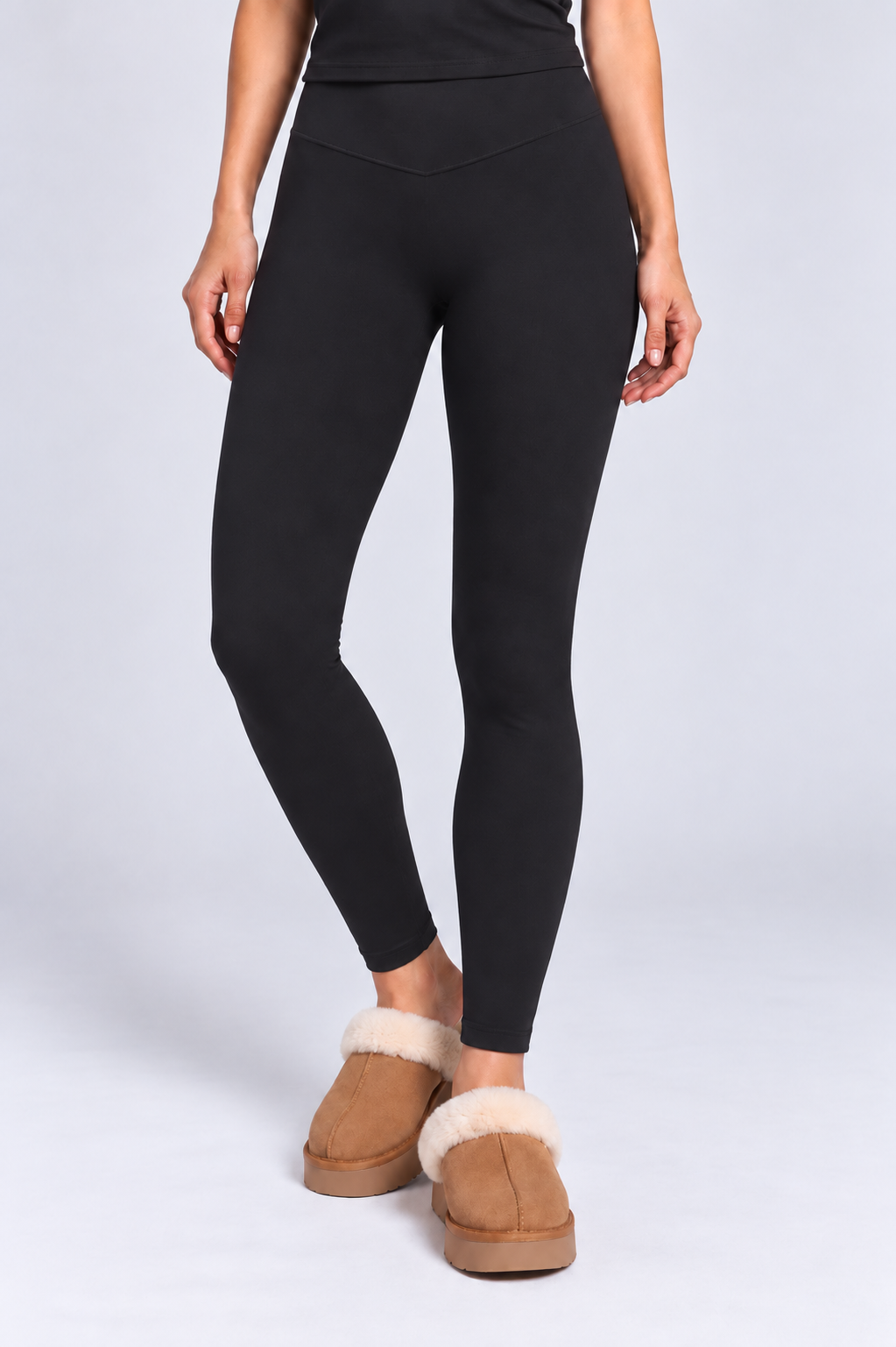 Black women leggings front #color_black